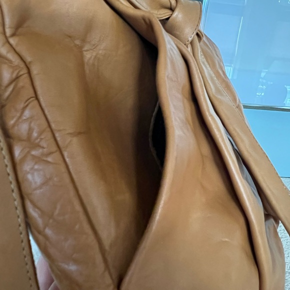 L.J. Simone Vintage Genuine Leather Crossbody Shoulder Bag with Bow Detail - Picture 7 of 10